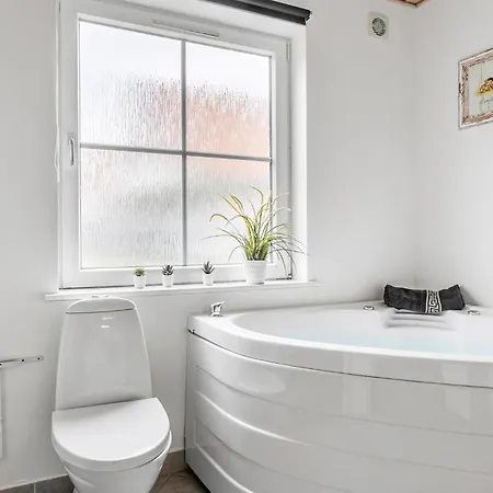 Сasa de vacaciones Stunning In With Sauna *